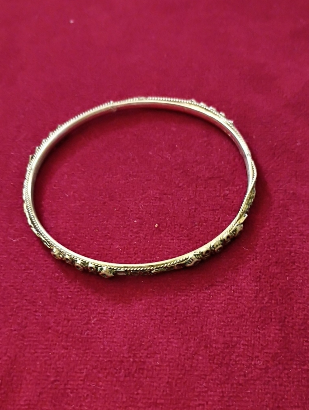 Gold Women's Floral Textured Bangle Bracelet